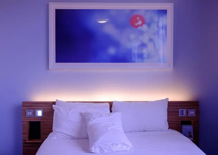Jonny City Hotel